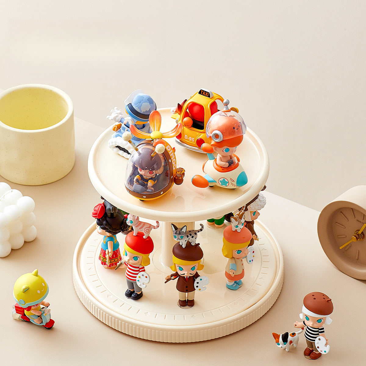 Height Adjustable Rotating Display Box